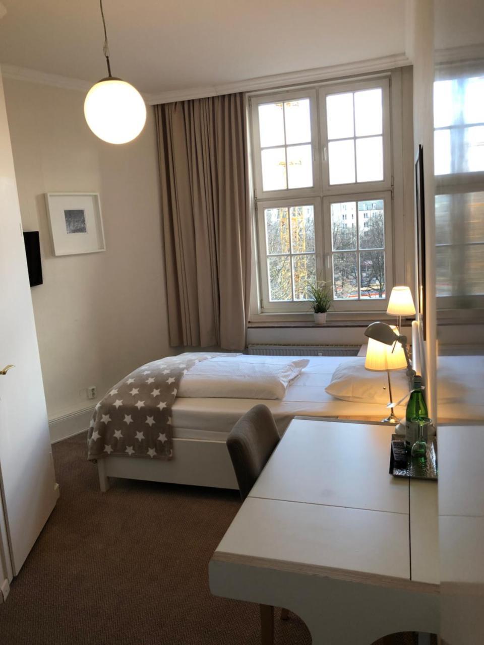 Hotel Fresena Im Dammtorpalais Hamburg Eksteriør bilde
