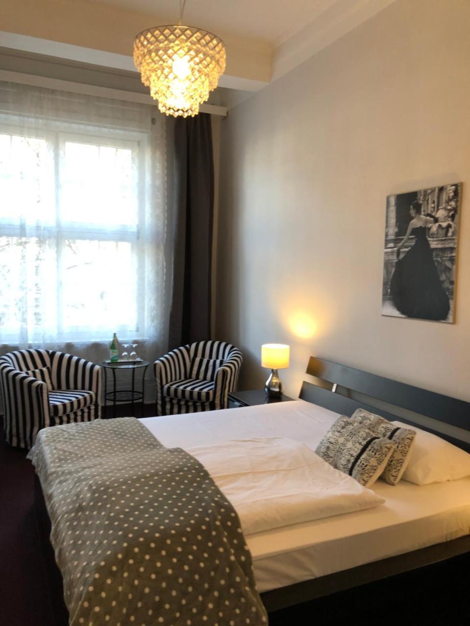 Hotel Fresena Im Dammtorpalais Hamburg Eksteriør bilde